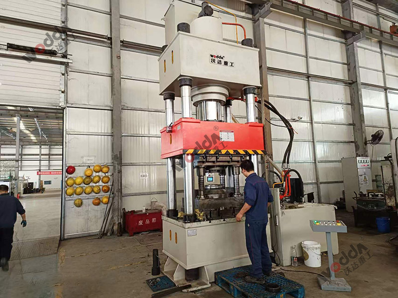 汽車軸承鍛造液壓機500噸四柱液壓機