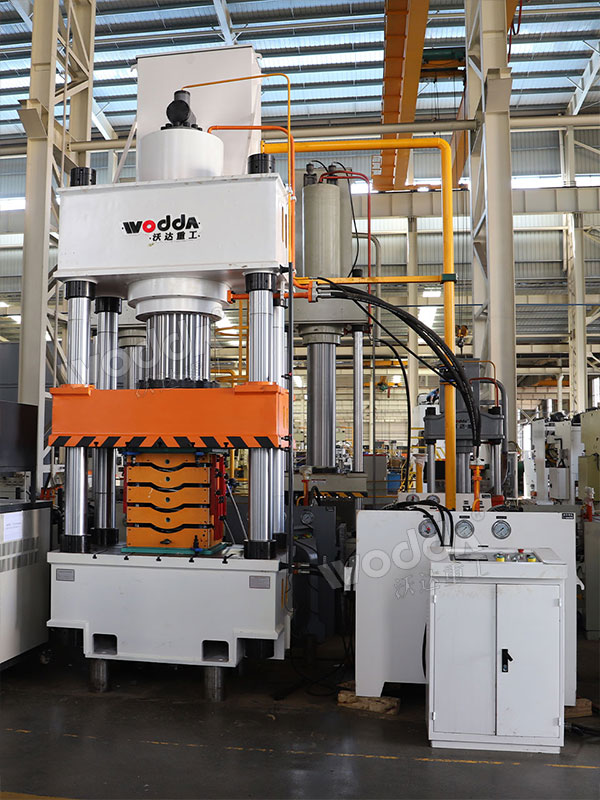 630噸四柱液壓機