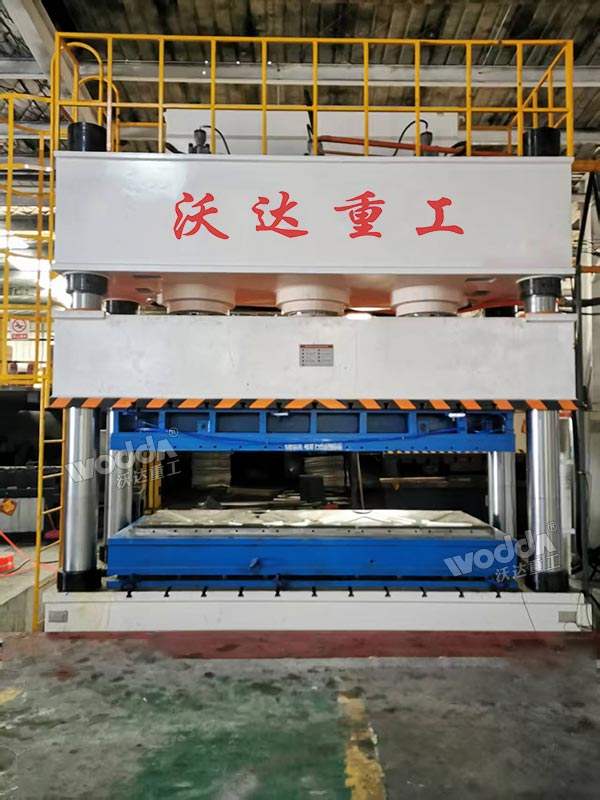 1250噸不銹鋼水箱板液壓機