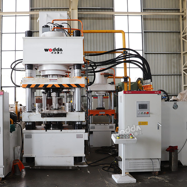 500噸木屑壓餅成型液壓機(jī)