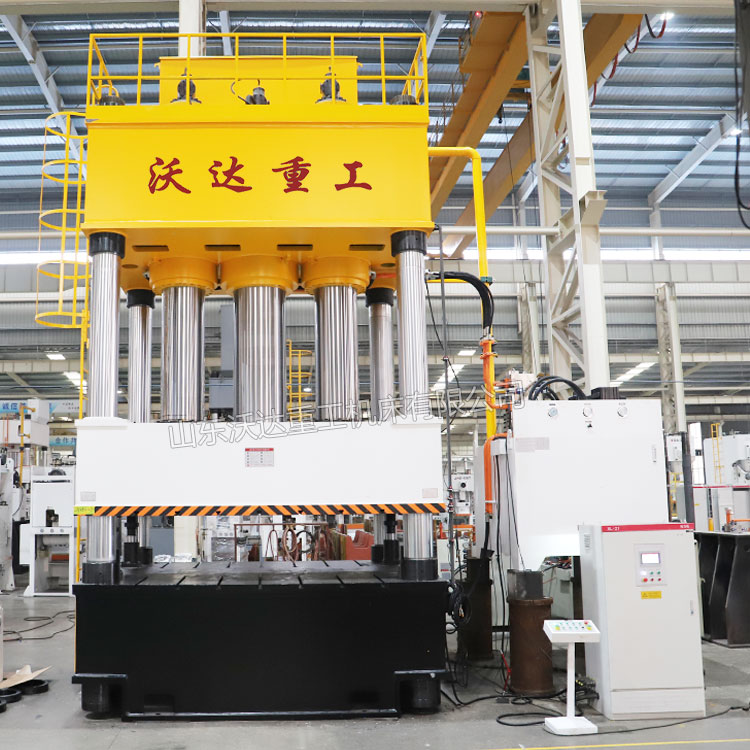 2000噸液壓機(jī)（油壓機(jī)、壓力機(jī)）